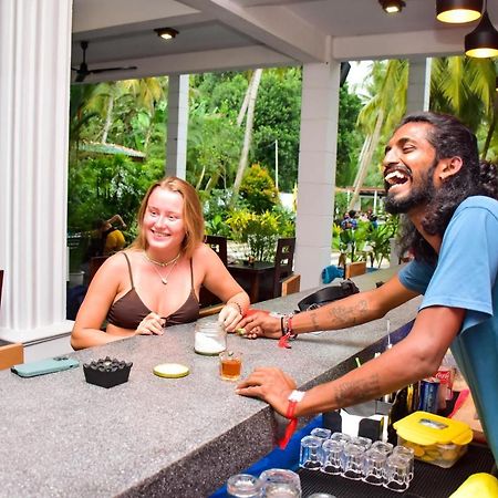 Why Not Mansion Hostel Habaraduwa Bagian luar foto